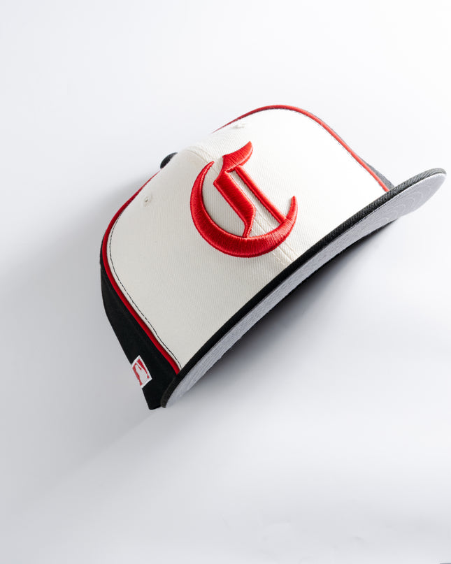 New Era Cincinnati Reds Old English 59Fifty Fitted Hat